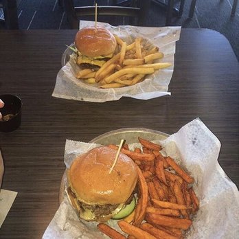 Freakin' Unbelievable Burgers - There aren't a lot of places who actually have great burgers and great fries like this place. - Burgers Near Me - Flint, Michigan