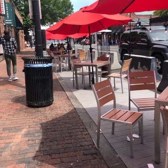 Good Stuff Eatery - Outdoor area - American Near Me - Washington, DC, District of Columbia
