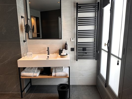 Victoria Palace Hotel by null