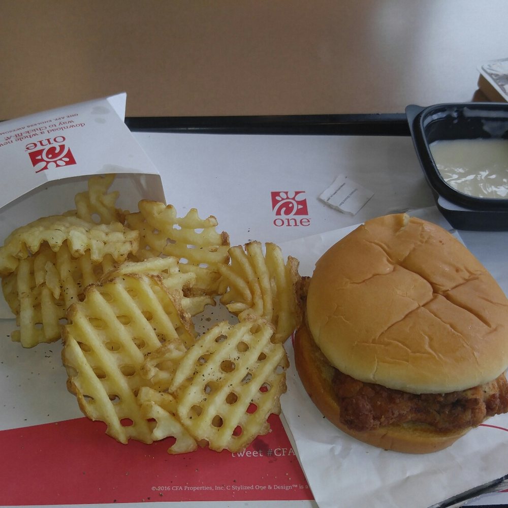 Chick-fil-A - Sweet simplicity w a flavor focus - Fast Food Near Me - North Riverside, Illinois