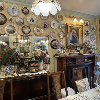 After Queen Tea Shop - Decorations - Tea Rooms Near Me - Markham, Ontario