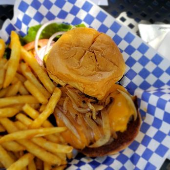 Twin Lakes Resort - Cheeseburger and fries - Resorts Near Me - La Pine, Oregon Twin Lakes Resort - Cheeseburger and fries - Resorts Near Me - La Pine, Oregon