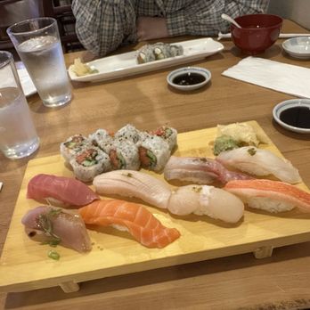 MOMO Sushi - Deluxe sushi dinner w/ spicy tuna roll - Sushi Bars Near Me - Mill Creek, Washington MOMO Sushi - Deluxe sushi dinner w/ spicy tuna roll - Sushi Bars Near Me - Mill Creek, Washington
