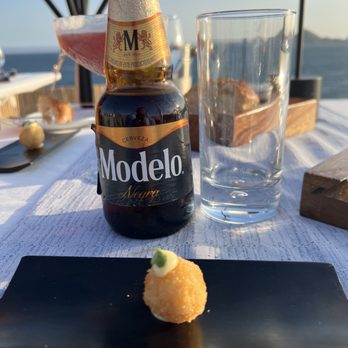 Sunset Monalisa - the best beer - Mediterranean Near Me - Cabo San Lucas, BCS Sunset Monalisa - the best beer - Mediterranean Near Me - Cabo San Lucas, BCS