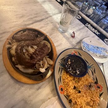 Agaves Cantina - Skirt steak - Bars Near Me - Mount Pleasant, South Carolina