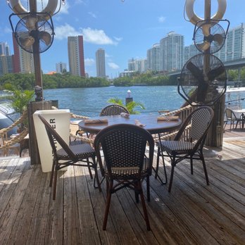 Lique Miami - Mediterranean Near Me - North Miami Beach, Florida Lique Miami - Mediterranean Near Me - North Miami Beach, Florida