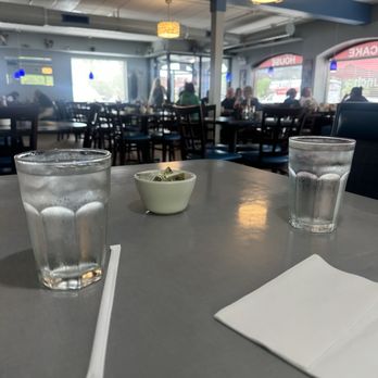 Waffle Pancake House - Dining area. - Breakfast & Brunch Near Me - Chicago, Illinois