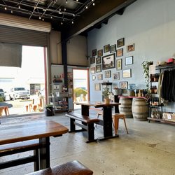 Santa Cruz Cider - Inside