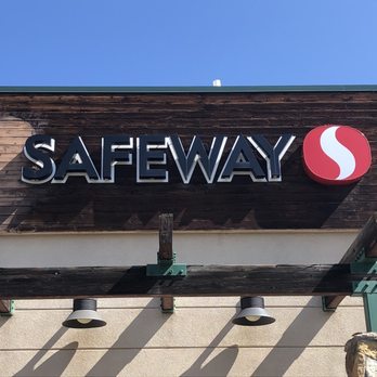 Safeway - Signage facing Pine Grove Rd. - Grocery Near Me - Steamboat Springs, Colorado Safeway - Signage facing Pine Grove Rd. - Grocery Near Me - Steamboat Springs, Colorado