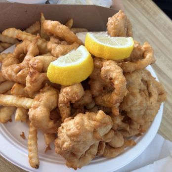 Ken's Place Seafood Restaurant - Fisherman platter - Seafood Near Me - Scarborough, Maine Ken's Place Seafood Restaurant - Fisherman platter - Seafood Near Me - Scarborough, Maine