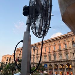 Gran Cafe' - Keep cool on humid day