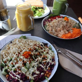 Eight The Health Lounge - So good - Salad Near Me - Lisbon, 11