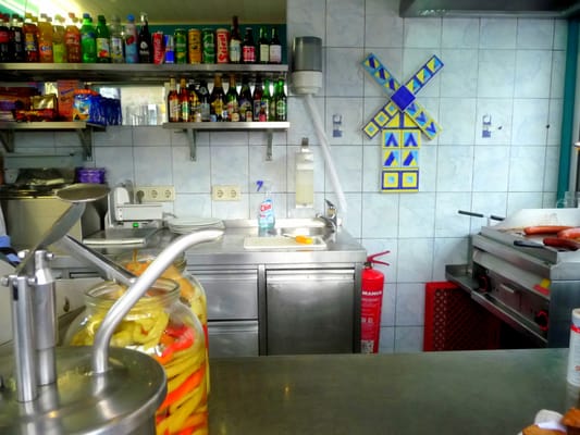 Leo's Sausage Stand by null