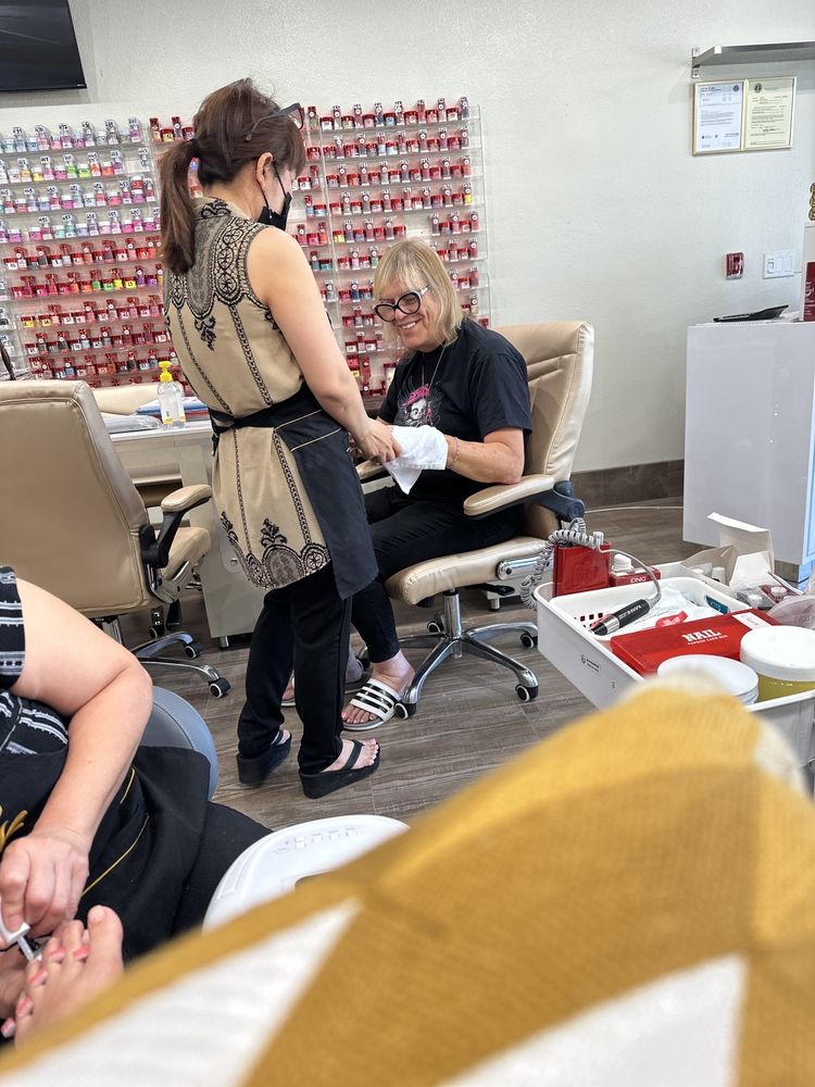 RED RUBY NAILS & SPA 14 Photos & 10 Reviews 1410 E Foothill Blvd
