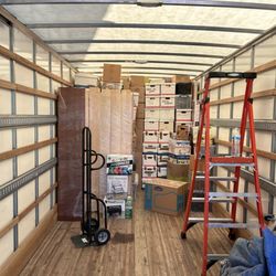 The Husky Movers - Tetris is the way to learn how to pack a Truck