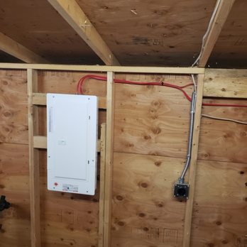 TaylorMade Electric - New 100 amp shop service with plug for a welder - Electricians Near Me TaylorMade Electric - New 100 amp shop service with plug for a welder - Electricians Near Me