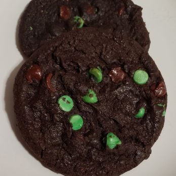 Insomnia Cookies - Bakeries Near Me - Claremont, California Insomnia Cookies - Bakeries Near Me - Claremont, California