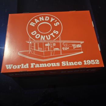 Randy's Donuts - Donuts Near Me - Inglewood, California Randy's Donuts - Donuts Near Me - Inglewood, California