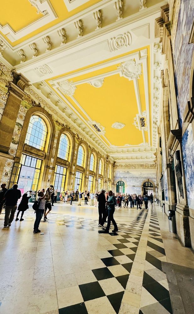 São Bento Railway Station