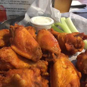 Charlie Horse Restaurant - Hot wings - Seafood Near Me - Ormond Beach, Florida