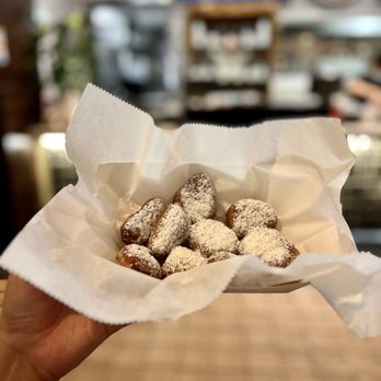 Penny's Waikiki Malasadas - Beignets with Powdered Sugar - Donuts Near Me - Honolulu, Hawaii