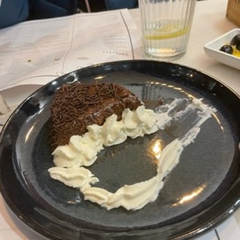 Meia-Nau - chocolate pie - Seafood Near Me - Matosinhos, 13 Meia-Nau - chocolate pie - Seafood Near Me - Matosinhos, 13