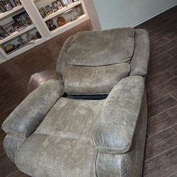 The recliner back broke and wouldn't stay upright