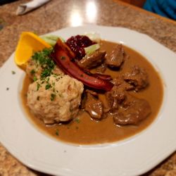 Gasthof zum Furthnerwirt - Hirschragout mit Semmelknödel