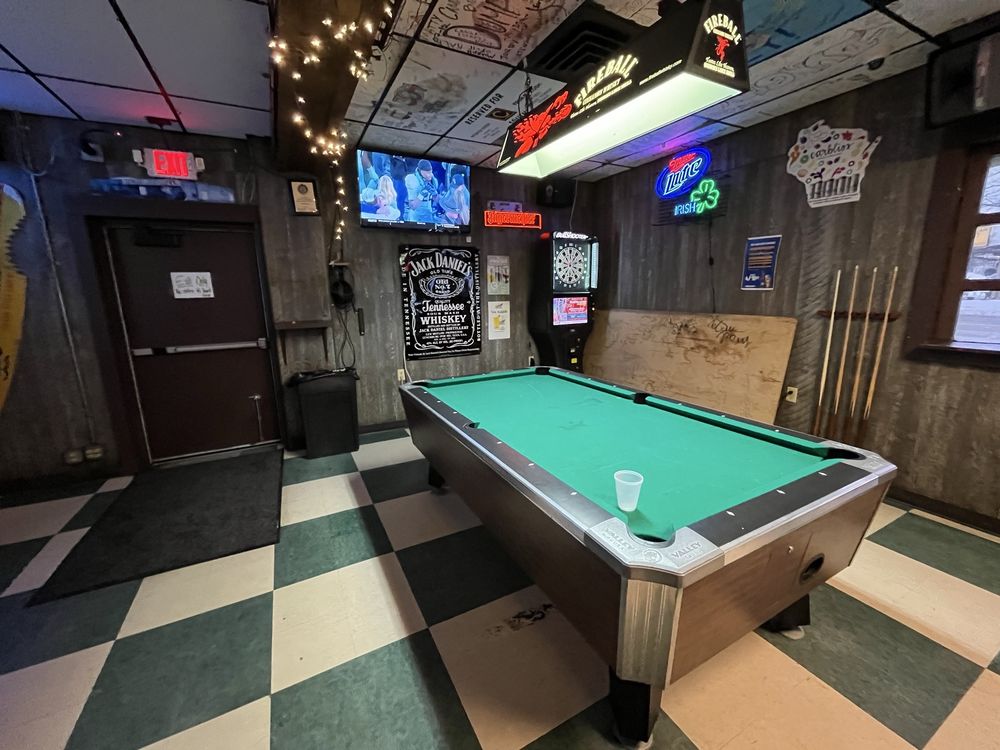 Social spots from Kelly's Bar