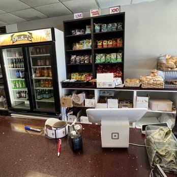 Pinho's - Bakeries Near Me - Oakland Park, Florida