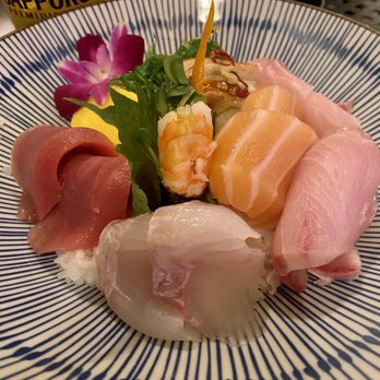 Umi Sushi & Sake - Chirashi bowl - Sushi Bars Near Me - Paso Robles, California Umi Sushi & Sake - Chirashi bowl - Sushi Bars Near Me - Paso Robles, California