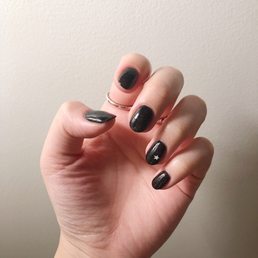Black sparkly gel with star add-on Black sparkly gel with star add-on