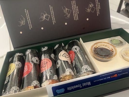 Promenade Food Hall by null