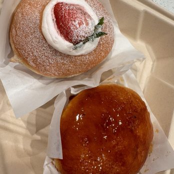 ELNO - Creme brulee donut & strawberry donut - Coffee & Tea Near Me - Panorama City, California ELNO - Creme brulee donut & strawberry donut - Coffee & Tea Near Me - Panorama City, California