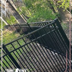 Triny Fence - Black Aluminium flat top with couble pickets 4ft tall