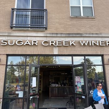Sugar Creek Vineyard And Winery - Wine Tasting Room Near Me - Carmel, Indiana