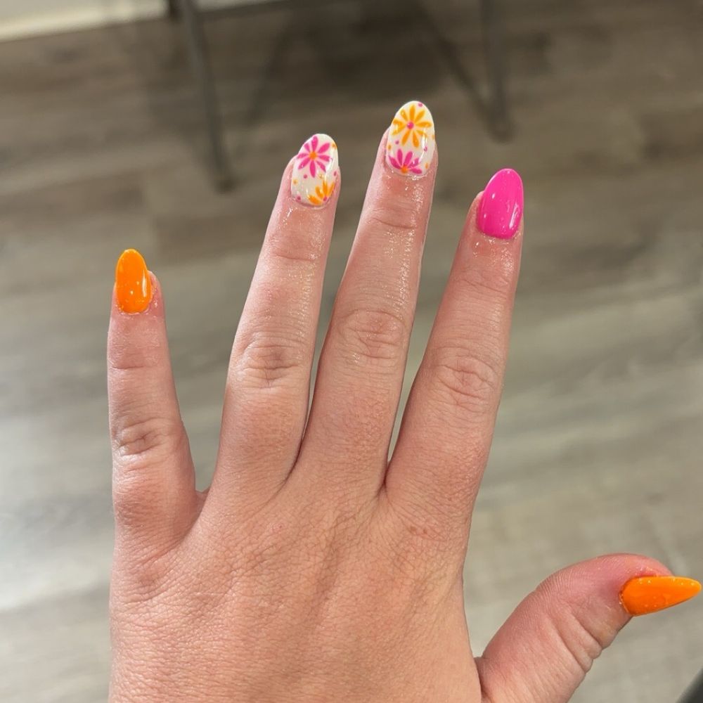 Sisters Nails - Nail Salons Near Me - Sterling, Virginia