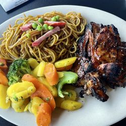 LocoGrinz Hawaiian Style Plate Lunch - Spicy chicken w/ noodles and vegetables