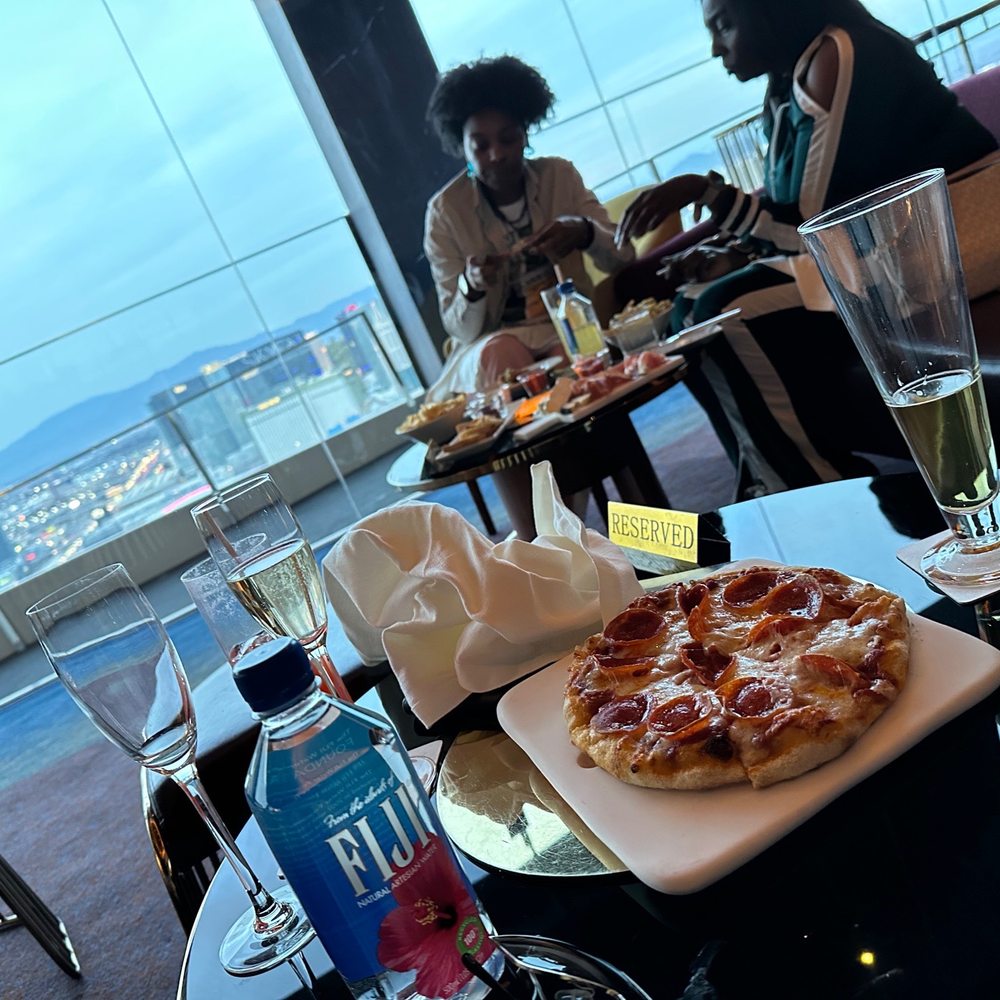 Skyfall Panoramic Bar & Lounge - Even the pizza tasted great. - Cocktail Bars Near Me - Las Vegas, Nevada Skyfall Panoramic Bar & Lounge - Even the pizza tasted great. - Cocktail Bars Near Me - Las Vegas, Nevada
