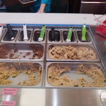 Cookie Dough Dreams - Desserts Near Me - Burbank, California