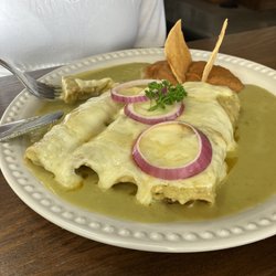 La Postreria 77 - The also have savory options for breakfast, lunch, and dinner. Chicken enchiladas with poblano sauce.