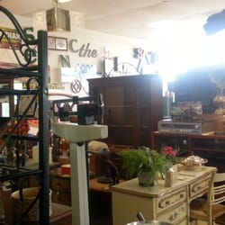 Southside Collectibles & Antiques - Front of the store