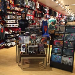 Newbury Comics - The main entrance to Newbury Comics. Check out the Guns 'n' Roses 'Appetite for Destruction' Vinyl Record at #3 on the charts.