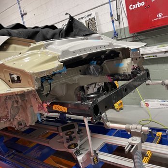 AGC Collision Center - The surgery - Body Shops Near Me - Los Angeles, California