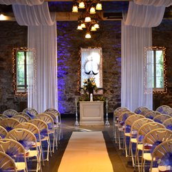 Tin Roof Farmhouse - "Winter Wonderland" wedding on 12/3/16.