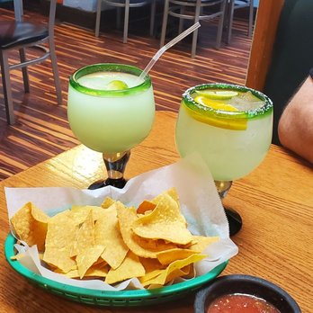 Taqueria Ranchos Dos - Warm homemade tortilla chips, fresh salsa, a frozen and a classic Margarita. Yum. - Tacos Near Me - Buffalo, New York Taqueria Ranchos Dos - Warm homemade tortilla chips, fresh salsa, a frozen and a classic Margarita. Yum. - Tacos Near Me - Buffalo, New York