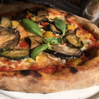 Caffé Roma - Vegetarian pizza classic (w/cheese) - Brasseries Near Me - Cannes, 06 Caffé Roma - Vegetarian pizza classic (w/cheese) - Brasseries Near Me - Cannes, 06