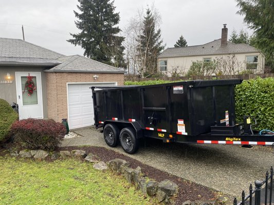 Junk Haul Removal & Dumpster Rental - Junk Haul Removal (Minimum Charge $135)
- We arrive, we load, we haul away
- Clean Outs: Hoarders, Evictions, Garages, Estates, Sheds
- Furniture and appliance removal

Dumpster Rental:
- We deliver, you fill, we haul away
- 1-3 day dumpster rental
- Driveway safe and HOA friendly
- Perfect for small remodels, yard waste, garbage, furniture & Etc.
- 15 yard dumpster

Call or text: 253.237.2248 
We service: Seattle, Burien, Des Moines, Federal Way, Seatac, Kent, Renton Bellevue, Auburn, Tukwila