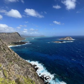 Makapu'u Point Lighthouse Trail - Hiking Near Me - Honolulu, Hawaii Makapu'u Point Lighthouse Trail - Hiking Near Me - Honolulu, Hawaii