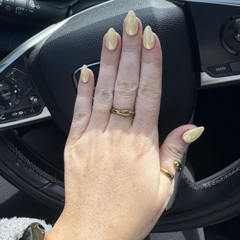 Quality Nail Spa - Nails - Nail Salons Near Me - Willoughby, Ohio